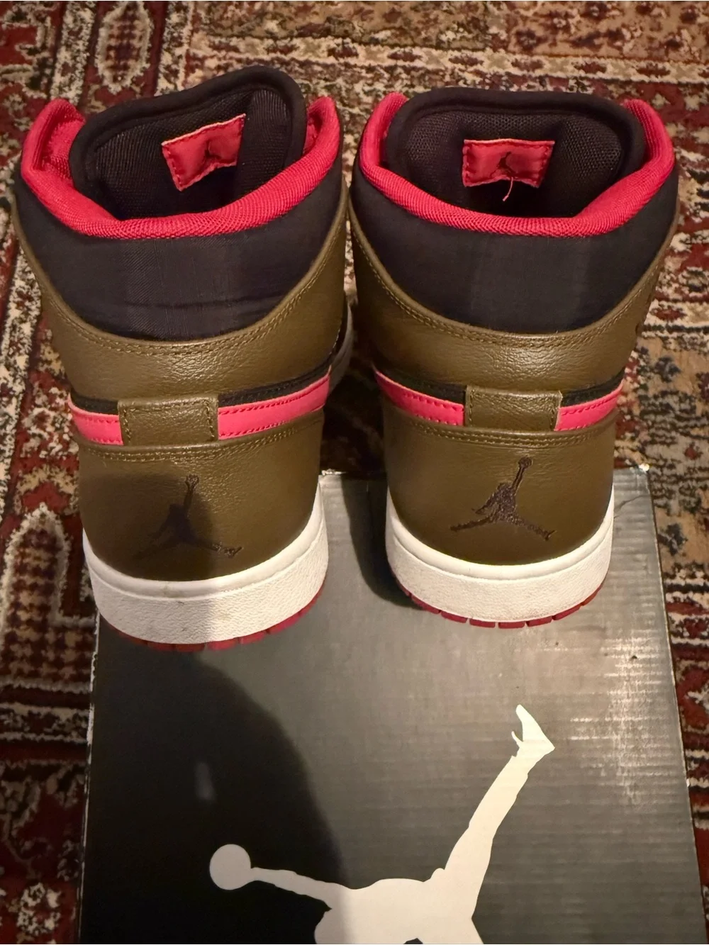 Jordan 1 Phat Black Red Olive